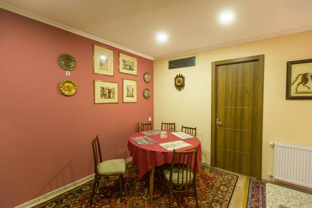 Mereti Hotel Bordzjomi Buitenkant foto