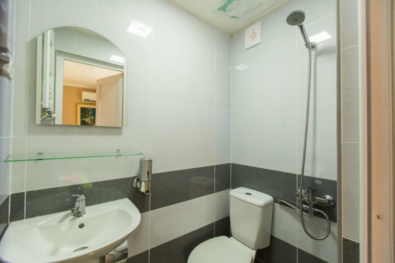Mereti Hotel Bordzjomi Buitenkant foto