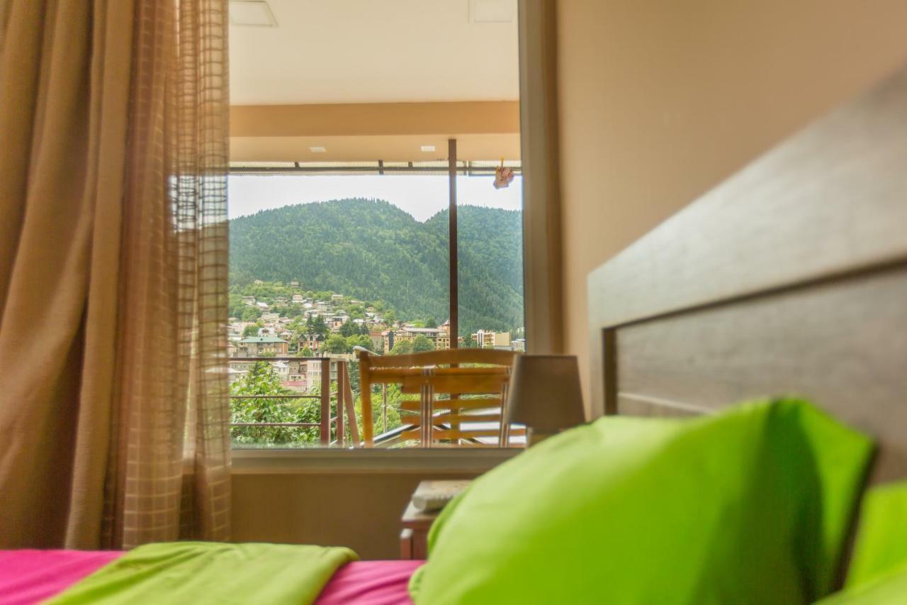 Mereti Hotel Bordzjomi Buitenkant foto